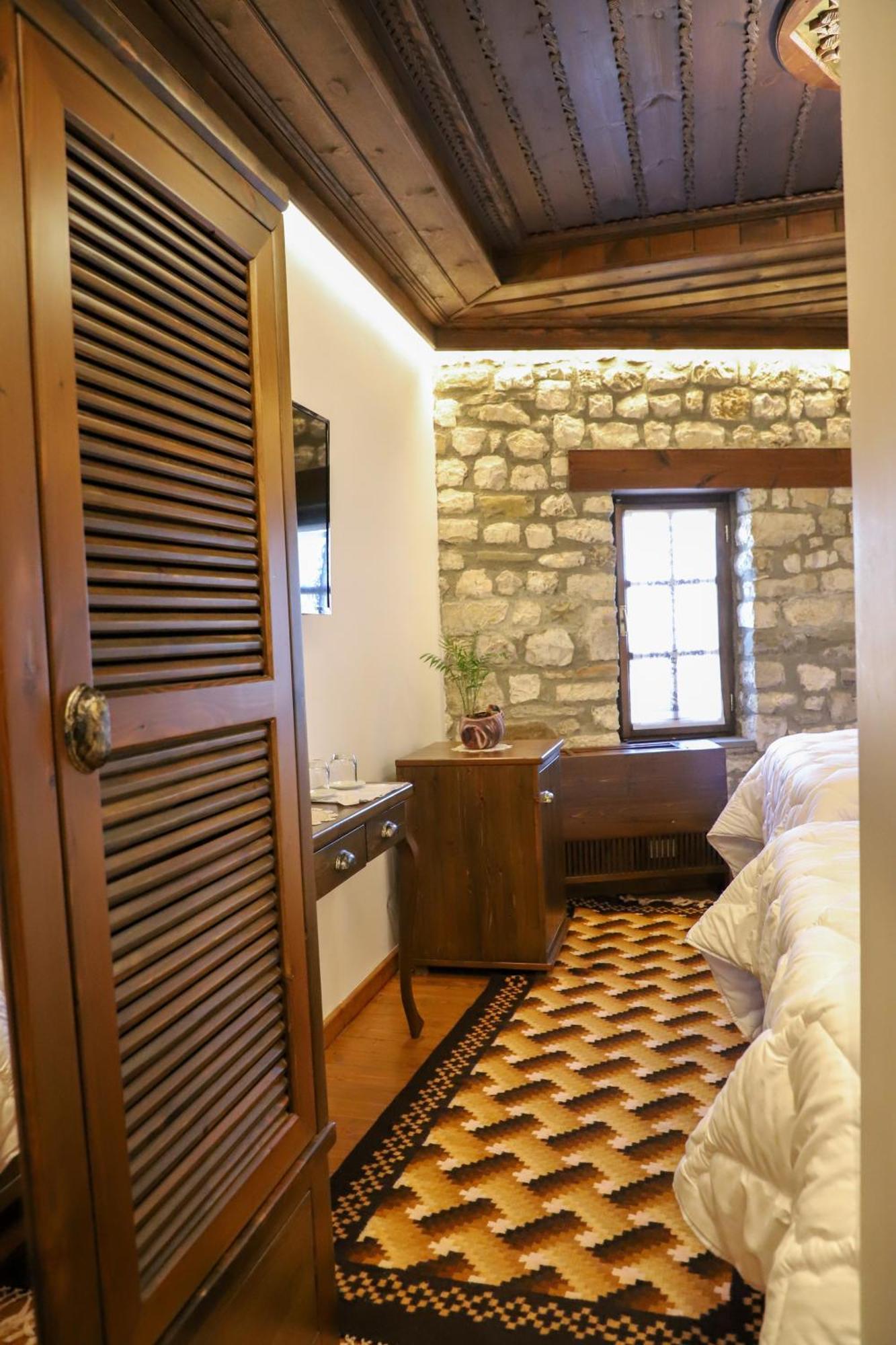 Villa Oda Tomori Berat Exterior photo
