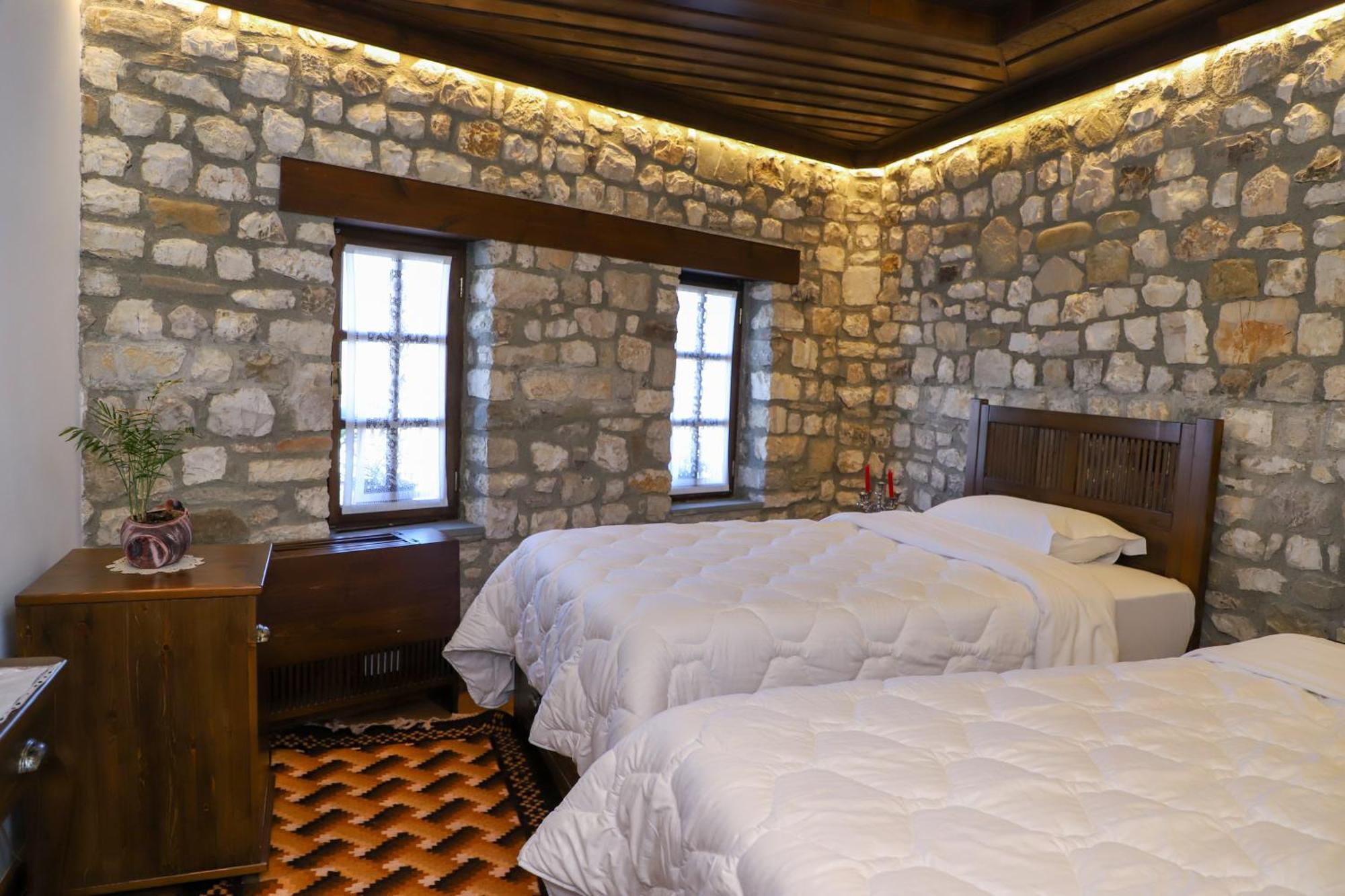Villa Oda Tomori Berat Exterior photo